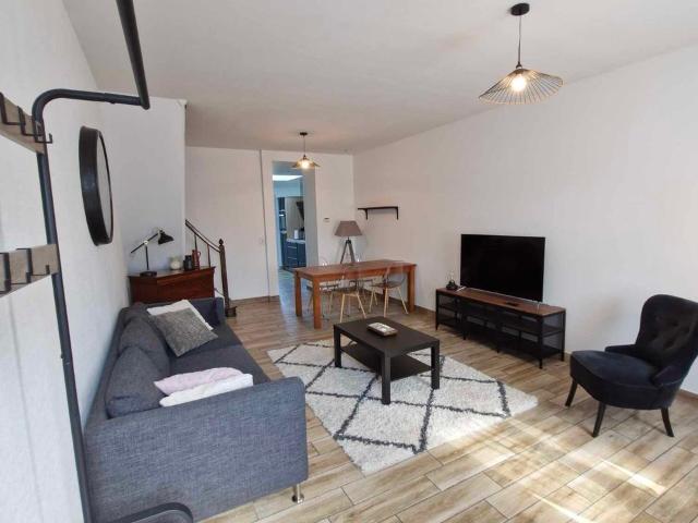 Maison 4 pièces, 90 m² à louer à Condé en Normandie 14110