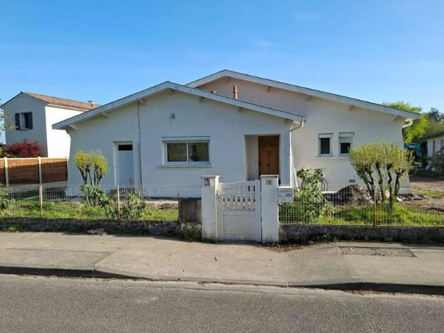 Maison 4 pièces, 90 m² à louer à Arsac 33460