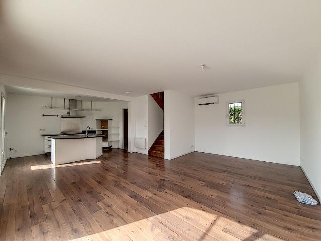 Maison 4 pièces, 90 m² à louer à Graveson 13690