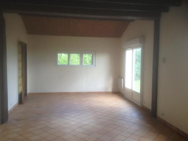 Maison 4 pièces, 90 m² à louer à Domalain 35680