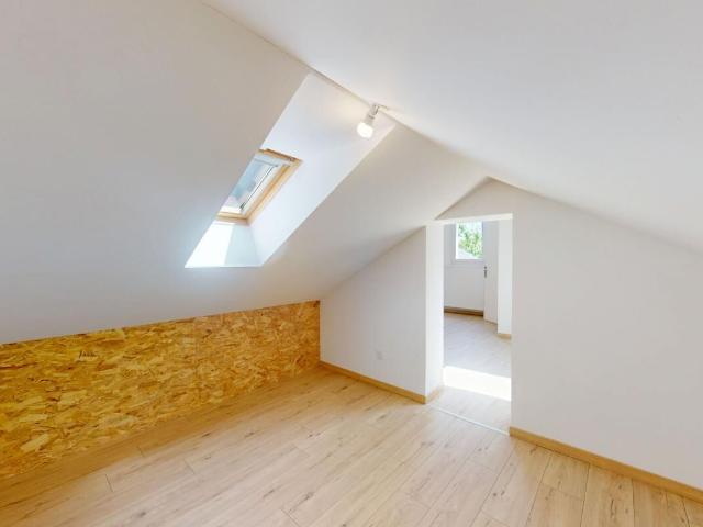 Maison 4 pièces, 90 m² à louer à Sébazac Concourès 12740