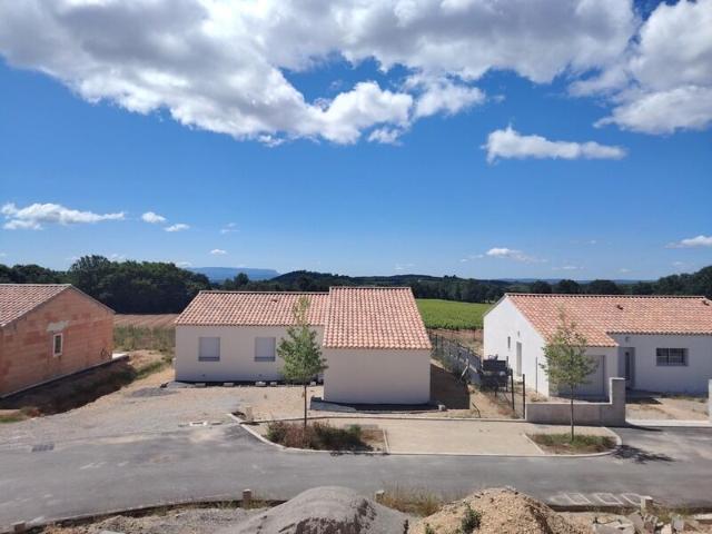 Maison 4 pièces, 92 m² à louer à La Motte d'Aigues 84240