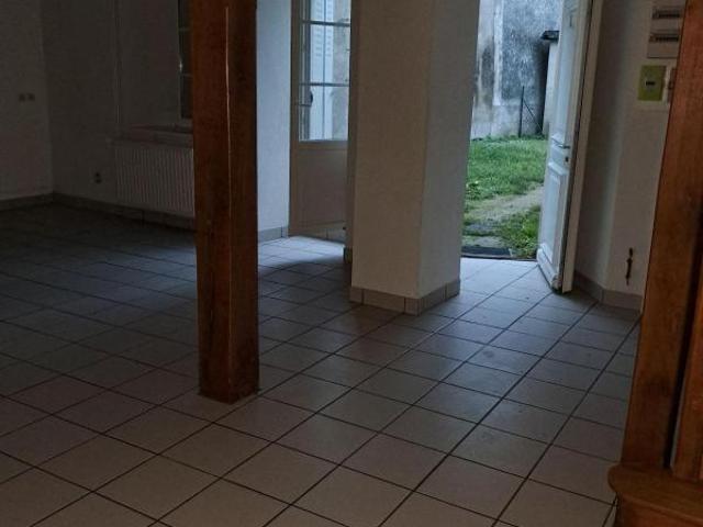 Maison 4 pièces, 93 m² à louer à Savigné sur Lathan 37340