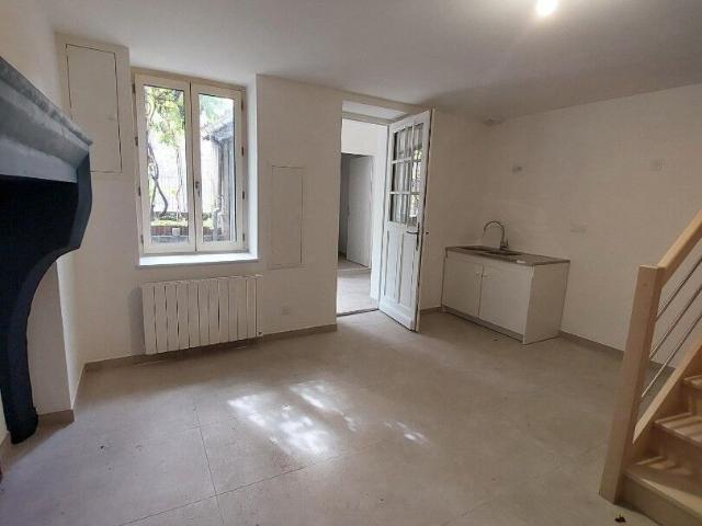 Maison 4 pièces, 93 m² à louer à Saint Pierre de Bœuf 42520