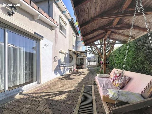 Maison 4 pièces 94 m²