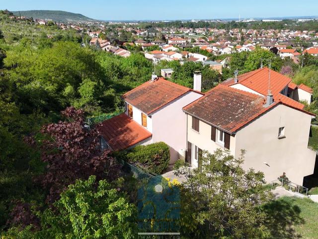 Maison 4 pièces 94 m²