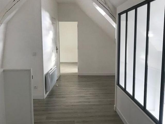 Maison 4 pièces, 95 m² à louer à Saint Ay 45130
