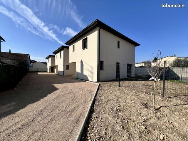 Maison 4 pièces 96 m²