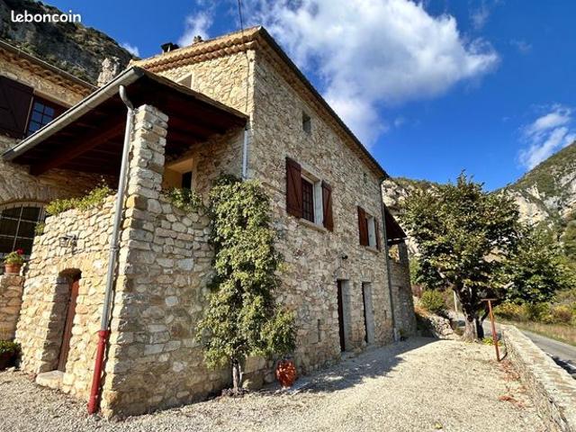 Maison 4 pièces 96 m²