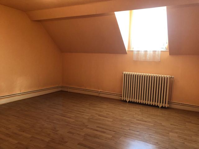 Maison 4 pièces, 96 m² à louer à Aubigny sur Nère 18700