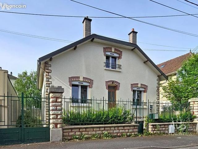 Maison 4 pièces 97 m²