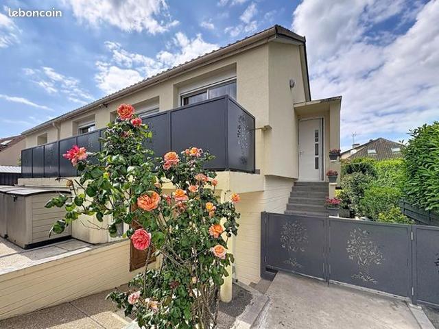 Maison 4 pièces 97 m²