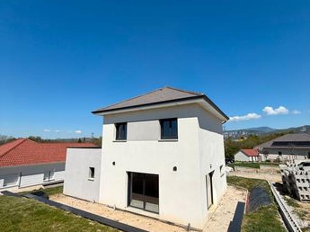 Maison 4 pièces 97 m²