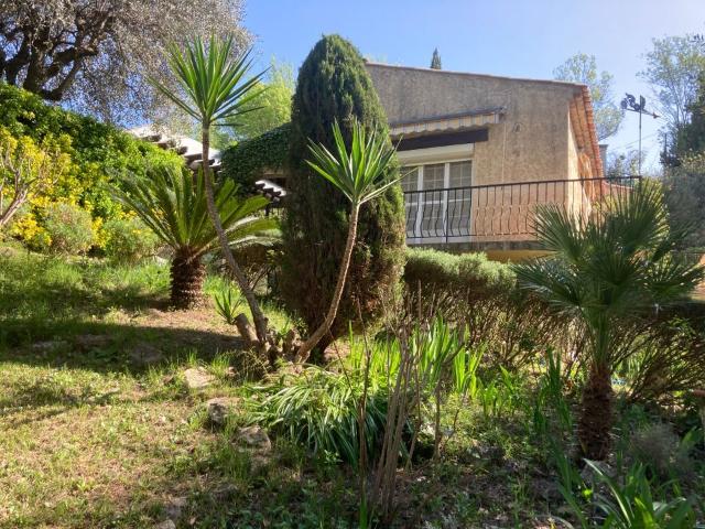 Maison 4 pièces, 97 m² à louer à Cagnes sur Mer 06800