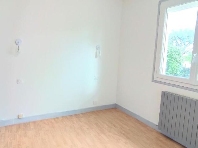 Maison 4 pièces, 97 m² à louer à Bazet 65460
