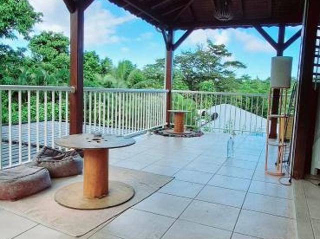 Maison 4 pièces, 97 m² à louer à Sainte Rose 97115
