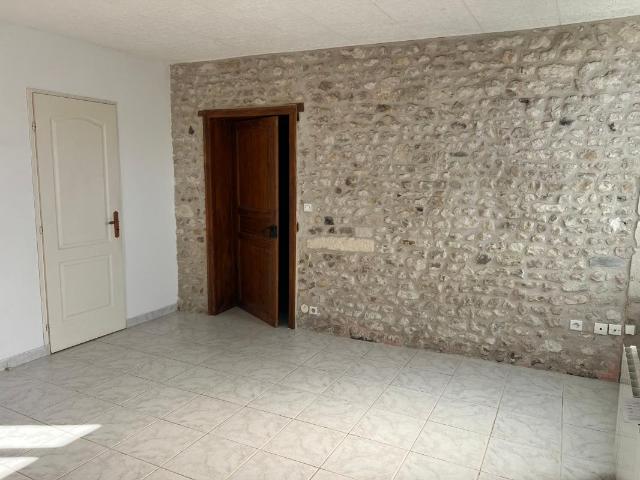 Maison 4 pièces, 99 m² à louer à Chenac Saint Seurin d'Uzet 17120