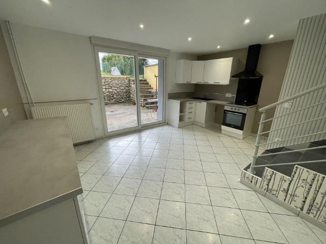 Maison 4 pièces à Varize