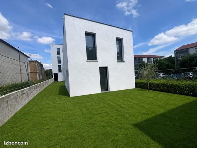 Maison 4 pièces avec 150 m² de jardin