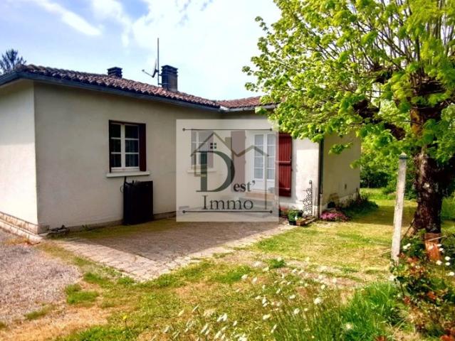 Maison 4 pièces avec jardin et garage à Lesterps