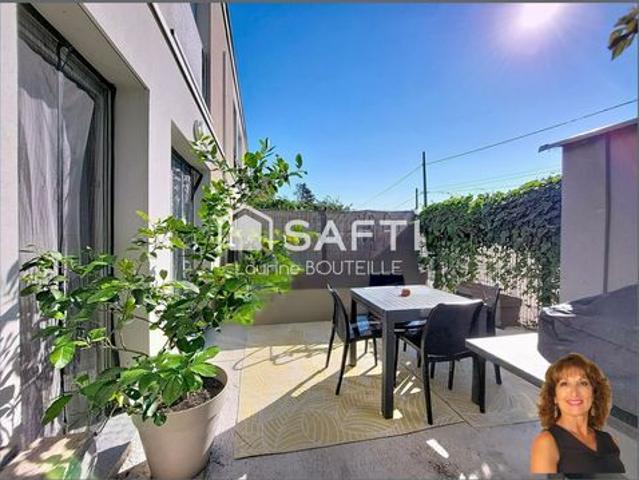 Maison 4 pièces avec petit extérieur et 2 places de parking