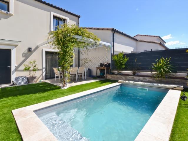 Maison familiale 4 pièces avec piscine, garage et jardin – secteur calme et recherché ESPONDEILHAN 34