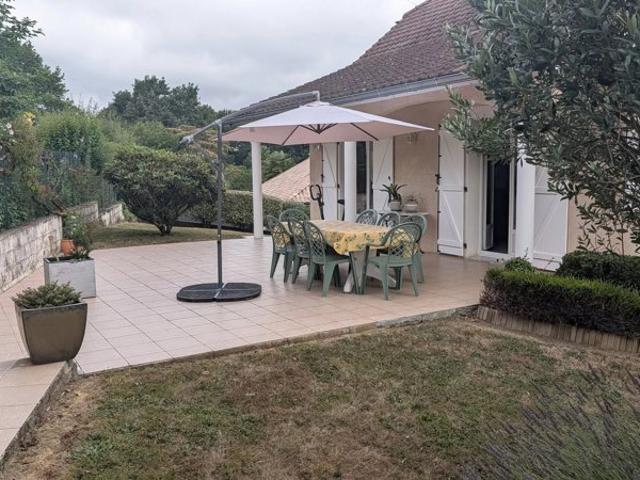 Maison 4 pièces avec sous sol complet sur 1 486 m²
