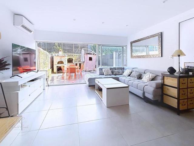 MAISON 4 PIECES DE 76 M ² / GRASSE