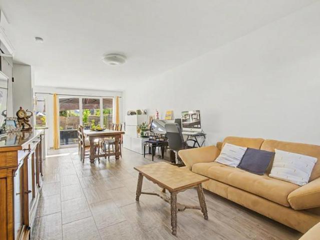 Maison 4 pièces de 87 m² à Peyrolles en Provence