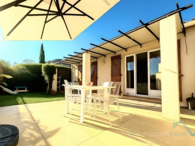 Maison 4 pièces de plain pied avec jardin au Plan de la Tour