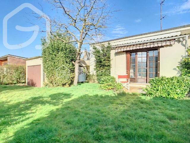 Maison 4 PIECES de PLAIN PIED, JARDIN ET GARAGE
