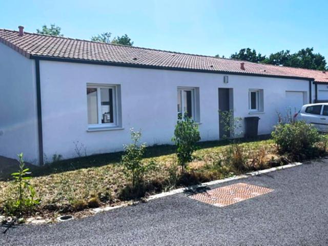 location maison 4 pièces, 105.00m², le poiré sur vie
