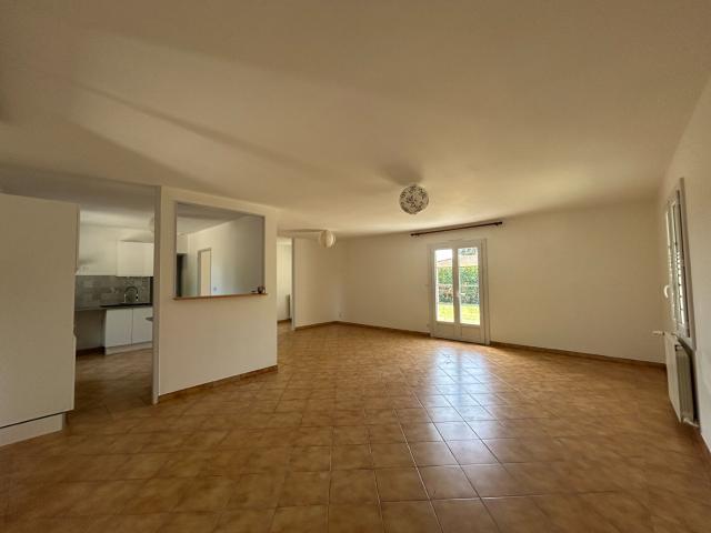 Maison 4 pièces Saint Ciers Champagne 108.92m² 809€ à louer l'Adresse