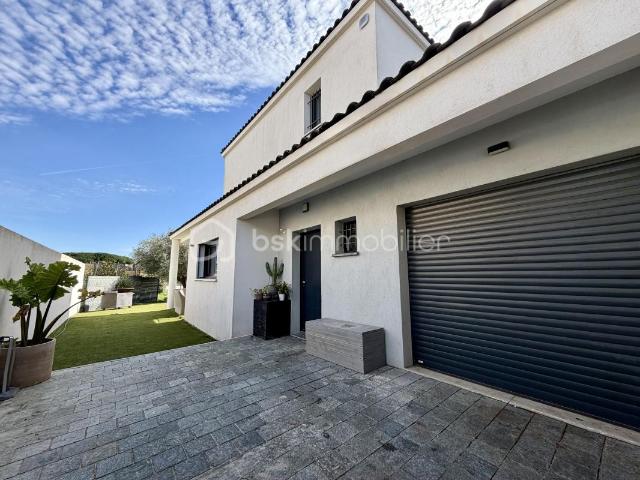 Maison 4 pièces, piscine et garage. Extension possible
