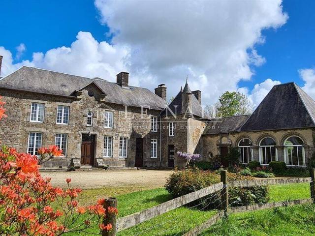 Maison 510 m2 St Hilaire du Harcouet