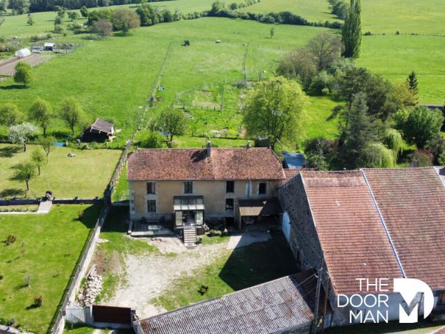 Maison 52400