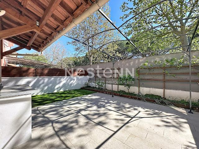 Maison avec jardin et terrasse