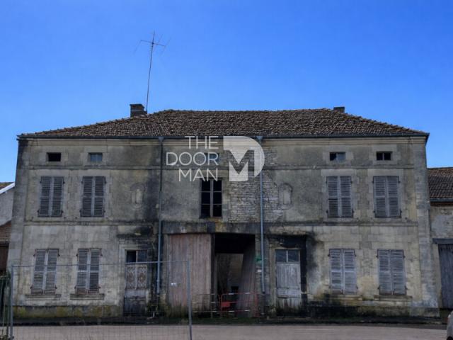 Maison 52320