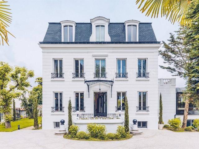 Maison 536 m2 Saint Maur des Fossés