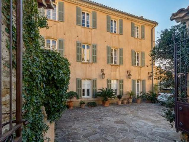 Maison 539 m2 BORMES LES MIMOSAS
