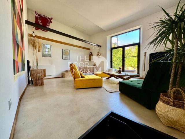Maison 53000
