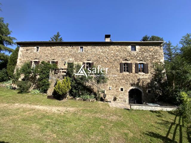 Maison avec piscine et jardin