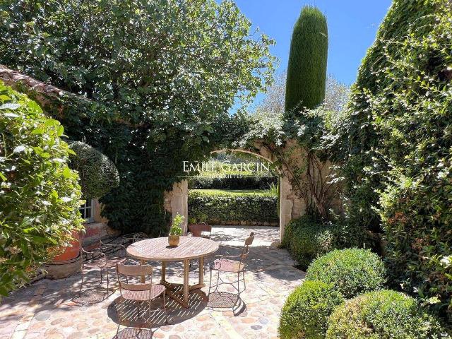 Maison 550 m2 Oppede