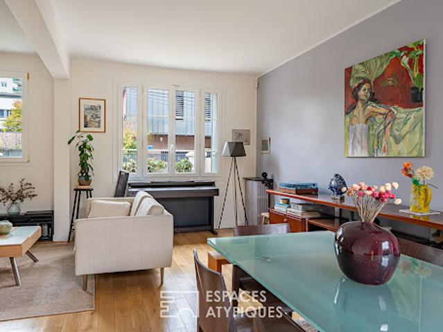 Maison contemporaine avec jardin et terrasse