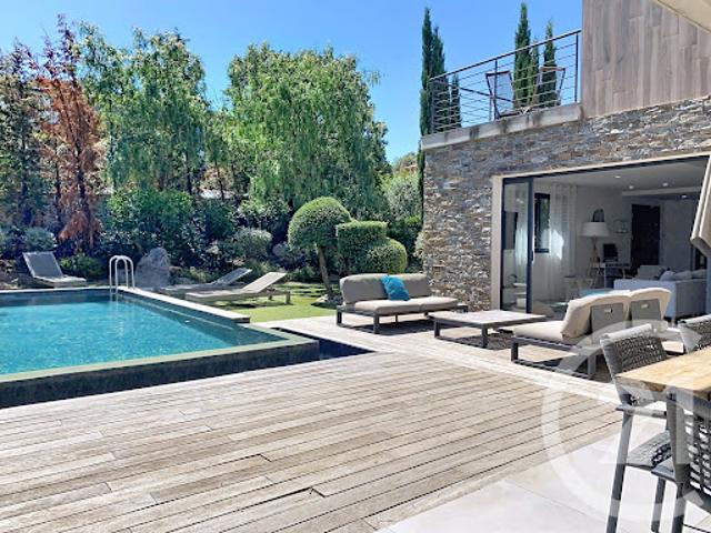 Maison avec piscine et terrasse