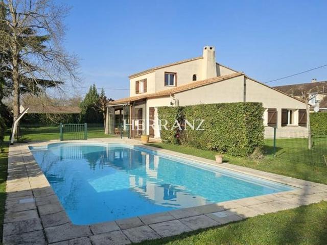 Maison 5 chambres 190 m2 à 15 min de Libourne