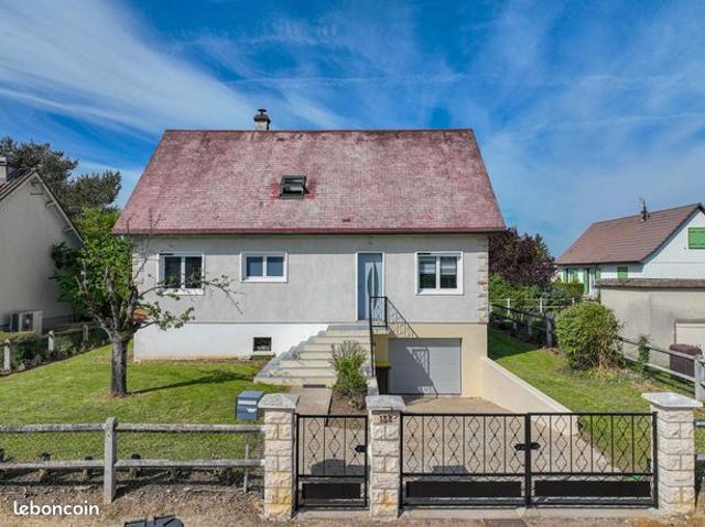 Maison 5 chambres 2 salles d'eaux rénovée sous sol