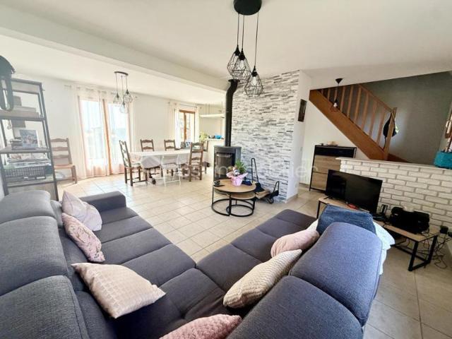 Maison 5 Chambres, Vivable de Plain pied avec Garage