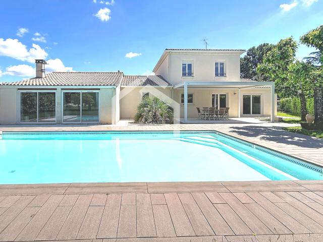 Maison 5 chambres avec piscine