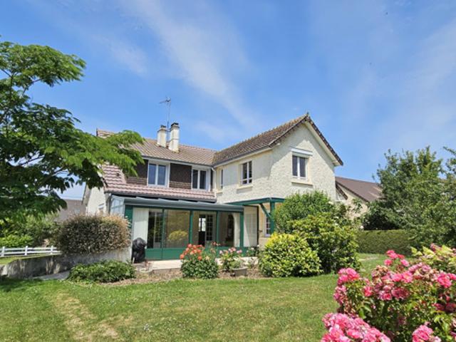 Maison 5 chambres Jardin 1 114m2 Sous sol complet